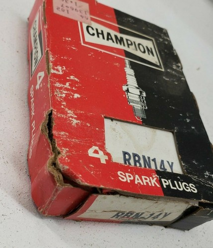 Champion Spark Plugs RBN14Y Set of 4 in box New Old Stock 13574 - Picture 7 of 8