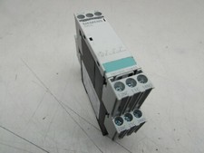 SIEMENS TIME RELAY 3RS1800-1HW00 NICE USED TAKEOUT MAKE OFFER !!
