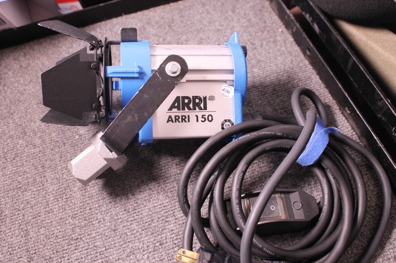Arri 150 150w Tungsten Stage Light With Barn Doors and Globe