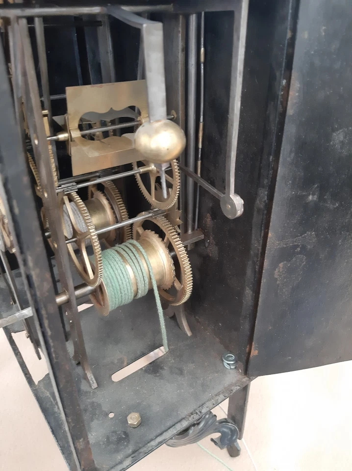 ANTIQUE WEIGHT DRIVEN COMTOISE MOVEMENT AND HANGING BRACKET - Image 4 of 4