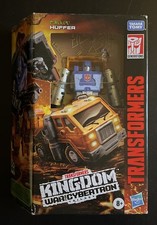 Hasbro Transformers War for Cybertron  Kingdom Deluxe Huffer Action Figure New