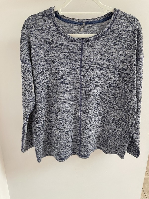 Jockey Women’s Long Sleeve Shirt Blue Multi Pattern Size Large