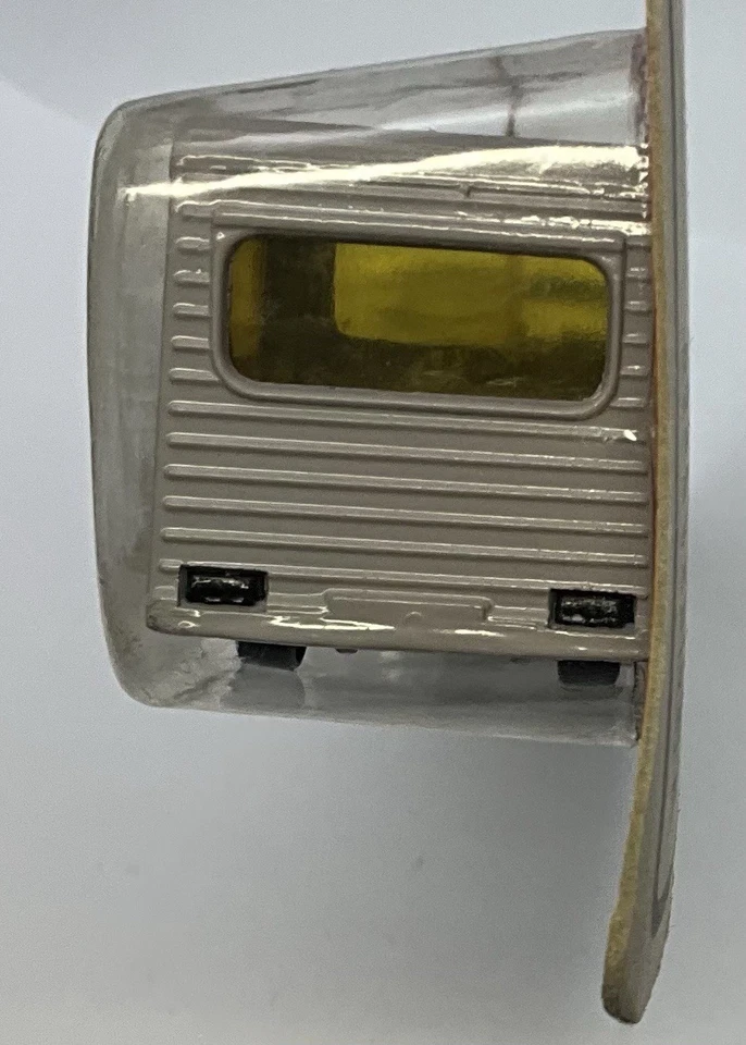 1990 Matchbox Trailers/Two Packs BMW Cabriolet & Caravan TP-123 - Image 3 of 4