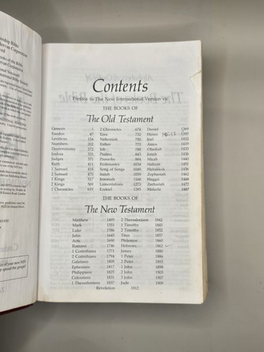 Holy Bible New International Version 1985 Large Print Edition Red Hardcover - Picture 7 of 9