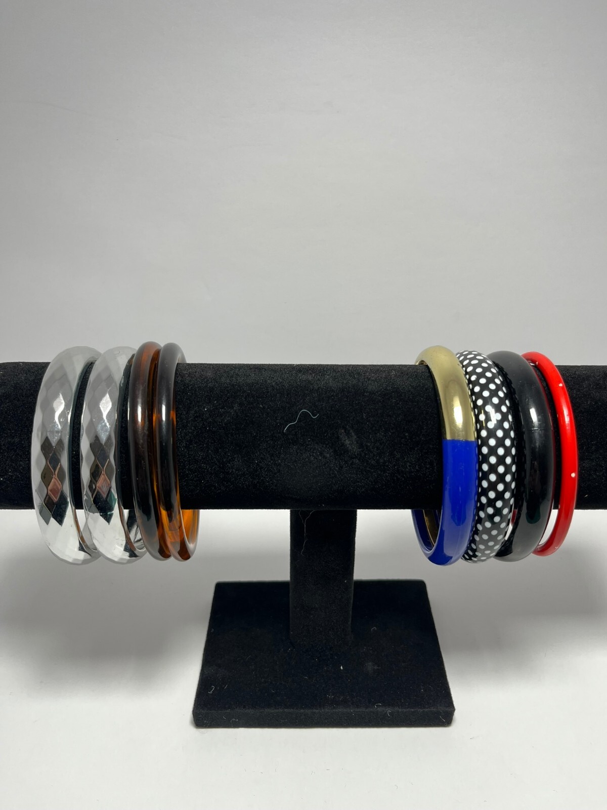 Lot Of 8 Vintage Bracelets Bangles Costume Jewelry