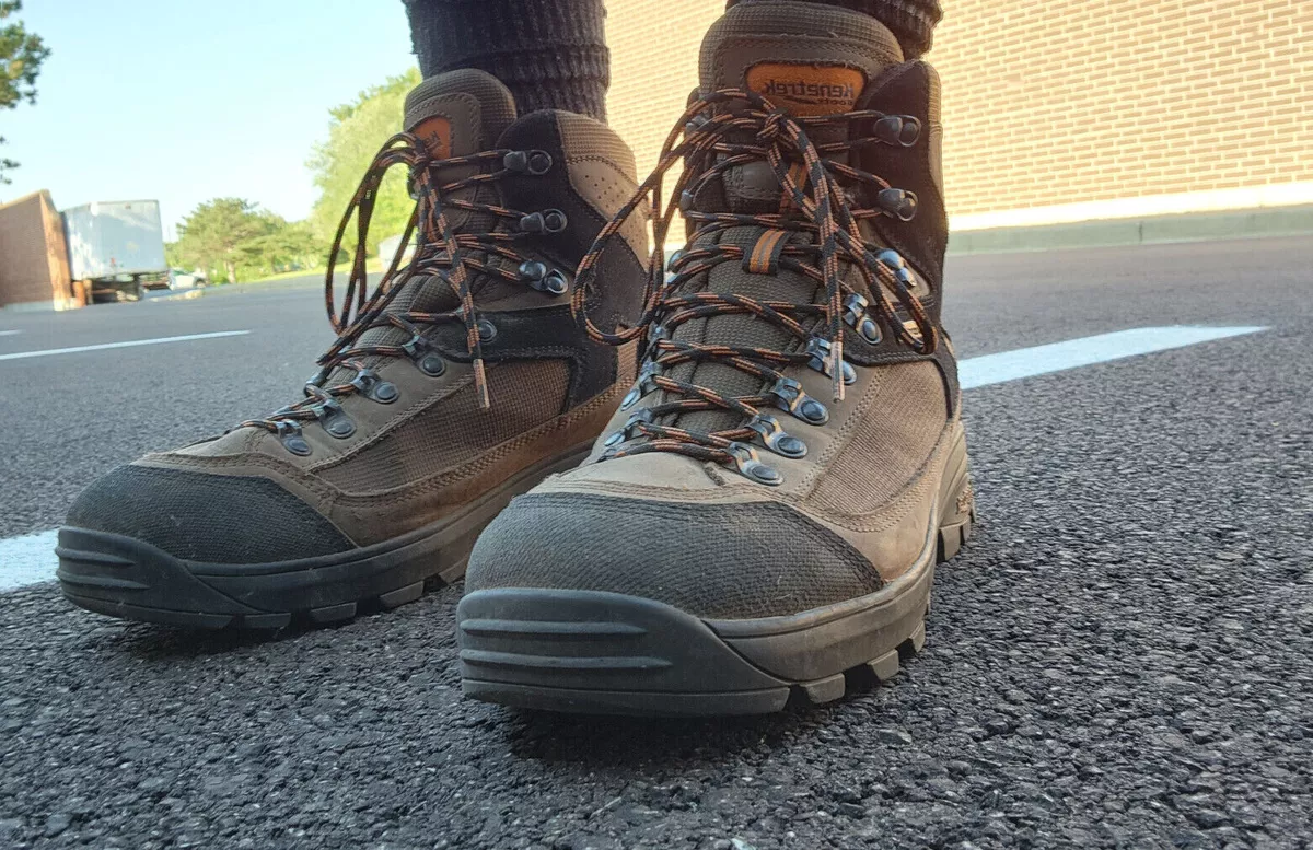 Size 8.5 Kenetrek Men s Corrie II 3.2 Hiker Leather Hiking Boot