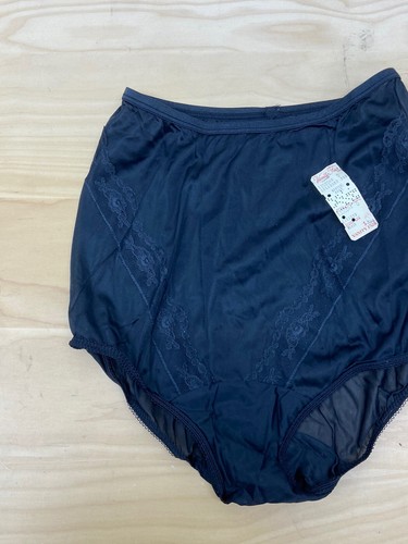 Vanity Fair~Vintage Black Floral Lace 100% Tricot Nylon Panties Size 5 USA Made - Picture 3 of 6