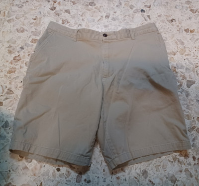 Docker's Men's Shorts SZ 36 Khaki Tan
