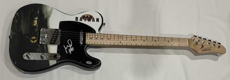 MICHAEL KEATON SIGNED CUSTOM BATMAN ELECTRIC GUITAR VERY RARE PSA COA