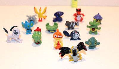 Lot of 15 Vintage RL Pokemon Nintendo 1''  Action figures all to go