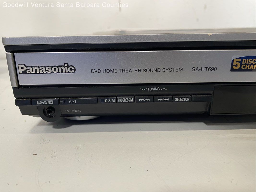 Panasonic 5-Disc DVD Player SA-HT690 Home Theater Sound System