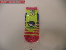 NWOT - Urban Air 3 Kids Pink  Yellow Neon Non-Stick Grip Socks, Size 3