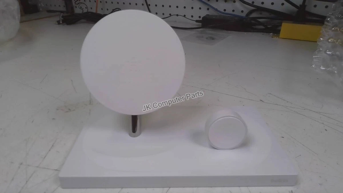Belkin BOOST UP Wireless Charging Dock iPhone Apple Watch F8J234 PC1180858