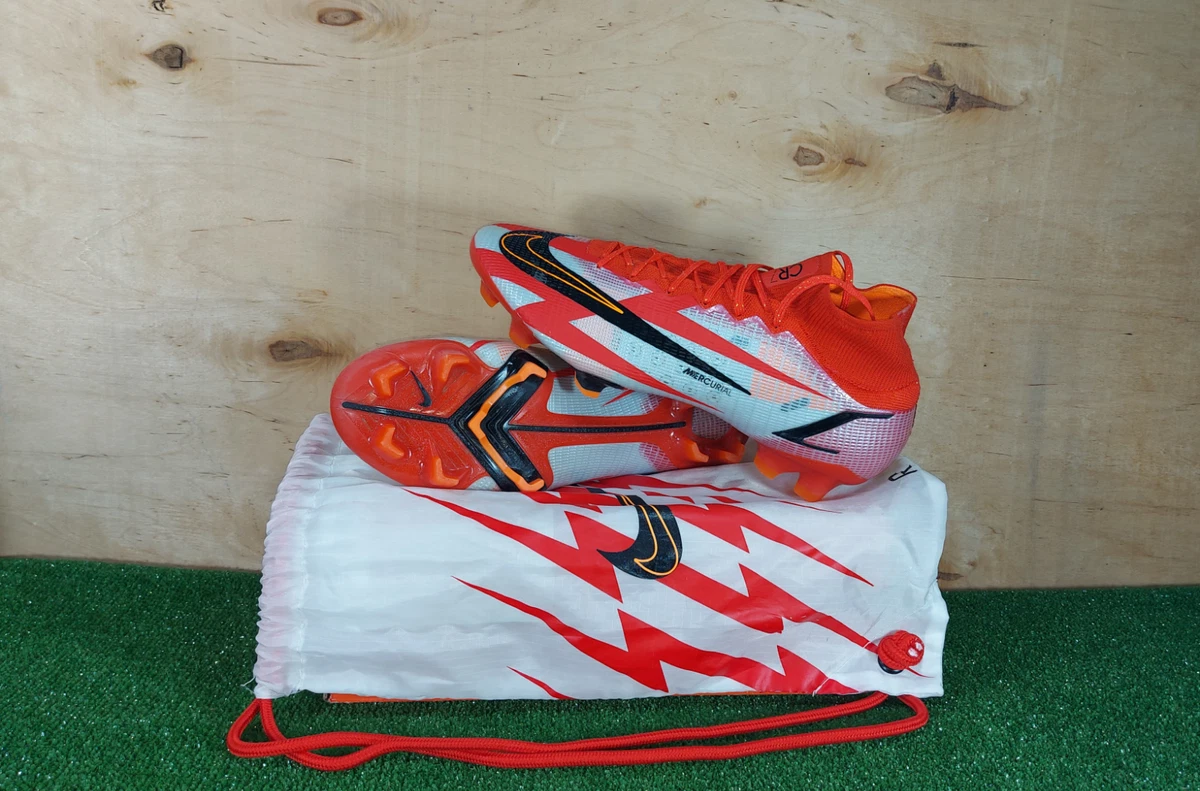 cr7 football boots red