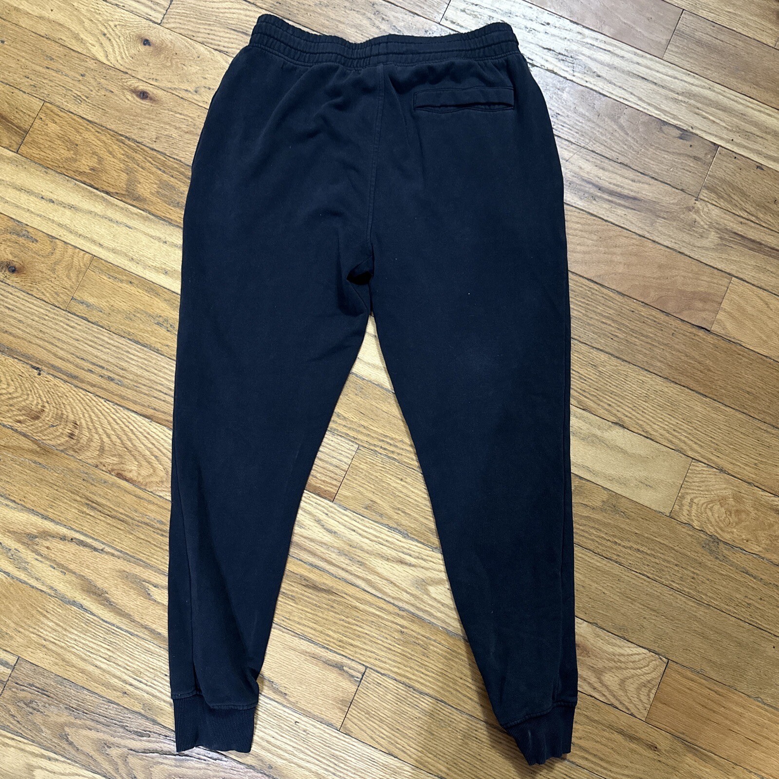Gymshark Men’s Black Crest Joggers Size Medium eBay