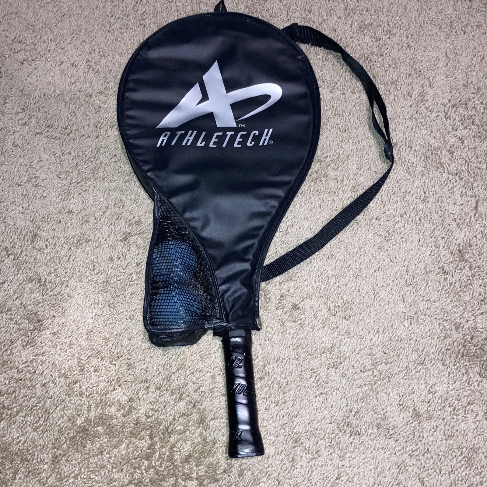 Red Athletech Racquetball Racquet Original Black Sleeve Protector &Two Balls