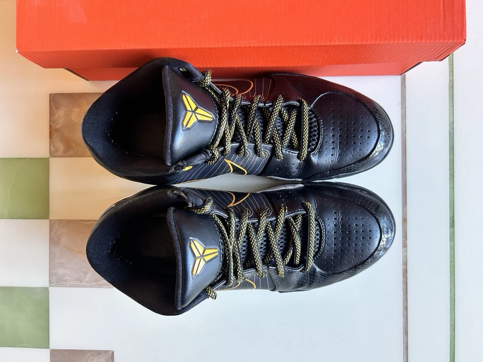 Nike Zoom Kobe IV 4 Salpicaduras Talla 9.5 344335-002 Foto 3 de 4