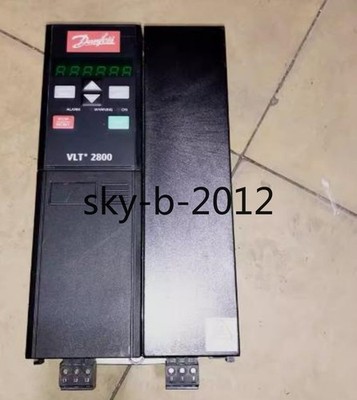 1 PCS VLT2800 series 5.5 7.5KW frequency converter VLT2855PT4B20STR GOOD *mp