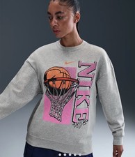 Nike Club Women's Fleece Loose Crew Neck Sweatshirt Size Small IM5595