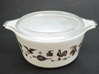 Vintage Pyrex Early American 1½ Quart Covered Casserole Dish 474-b