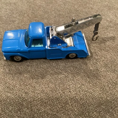 Vintage Husky Blue Ford F350 Tow Trucks Great Britain- corgi junior