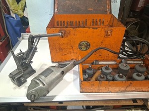 SIOUX VALVE SEAT GRINDER SET  ANGULAR HIGH SPEED DRIVER & ACCESSORIES 