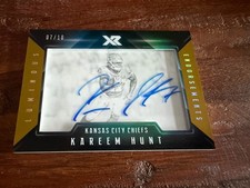 KAREEM HUNT 2017 PANINI XR LUMINOUS ENDORSEMENTS GOLD ON CARD AUTO Rookie /10. rookie card picture