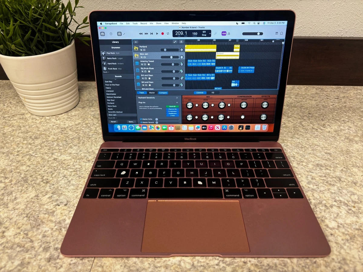 MacBook 12インチ 2017 m3/8GB/256GB/箱付き/純正充電 Amazon.com