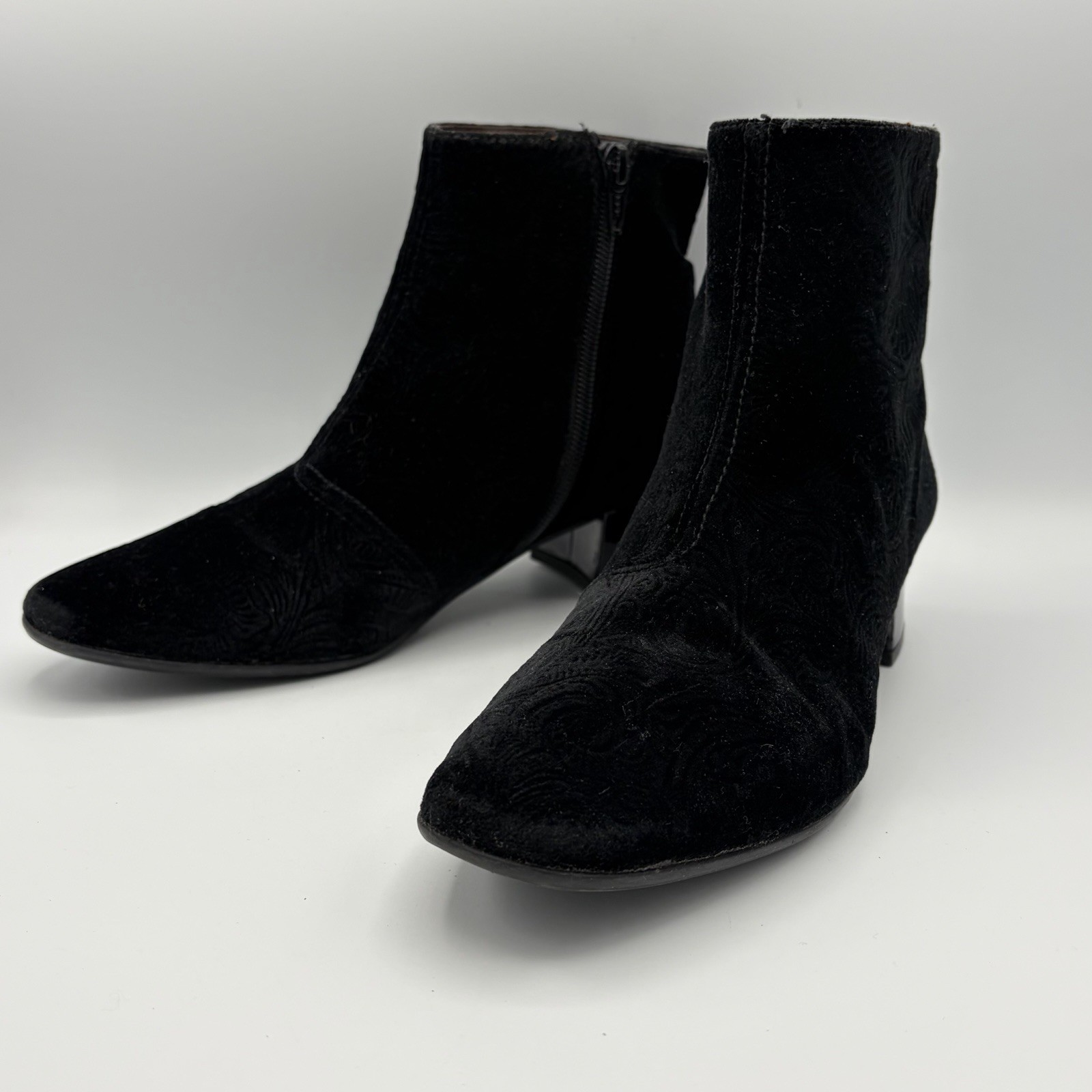 Hispanitas Tooled Black Suede Leather Women’s Ankle Boot Booties Size 7 Spain
