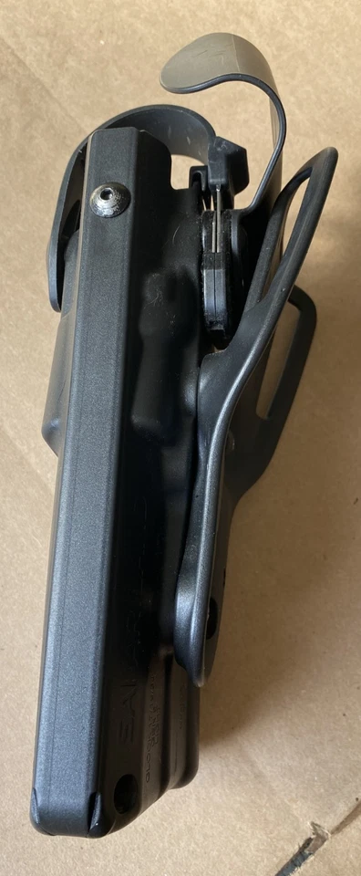 Safariland 7360-8325 Glock 17/19/34 Gen 5 Light Right Hand Holster w/ Belt Mount - Image 4 of 4