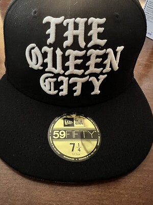 The Queen City Gothic Script Limited New Era Store Exclusive Hat 7 1/4 New