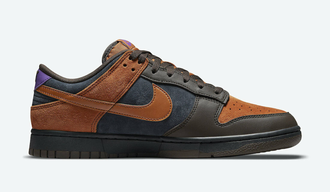 Nike Dunk Low Retro PRM Men display picture 3