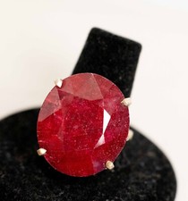 Sterling Silver RING 23 CARAT OVAL RUBY 925