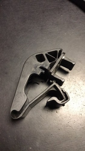 BMW E38 KÜHLER OBEN BEFESTIGUNG HALTER KLEMME 1737709