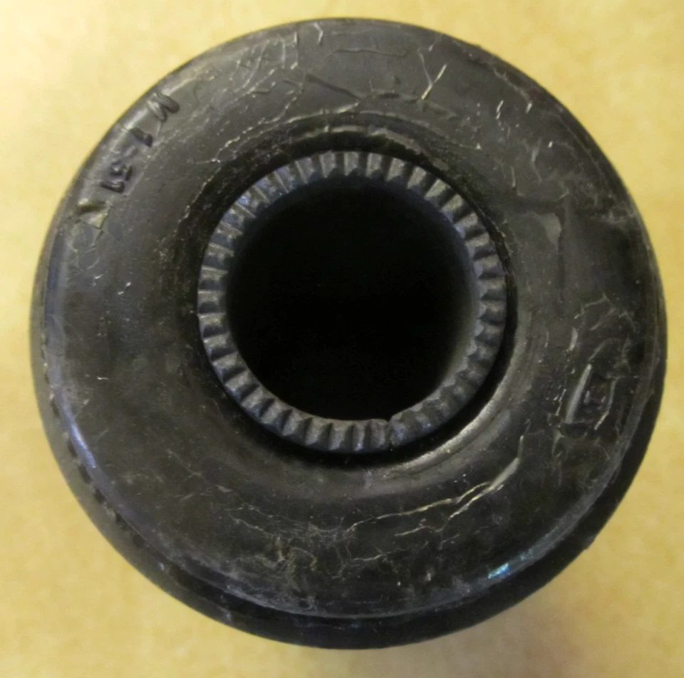 Buje brazo de control inferior Buick Nos 1961-1970 [1] 1196337 Riviera, E225, W Cat Foto 4 de 4