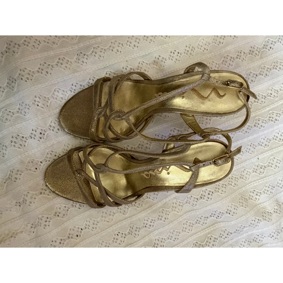 nina gold dress shoes New Nina Sparkly Gold Dress Shoes - US 6M Faux Gemstones 4" Heel