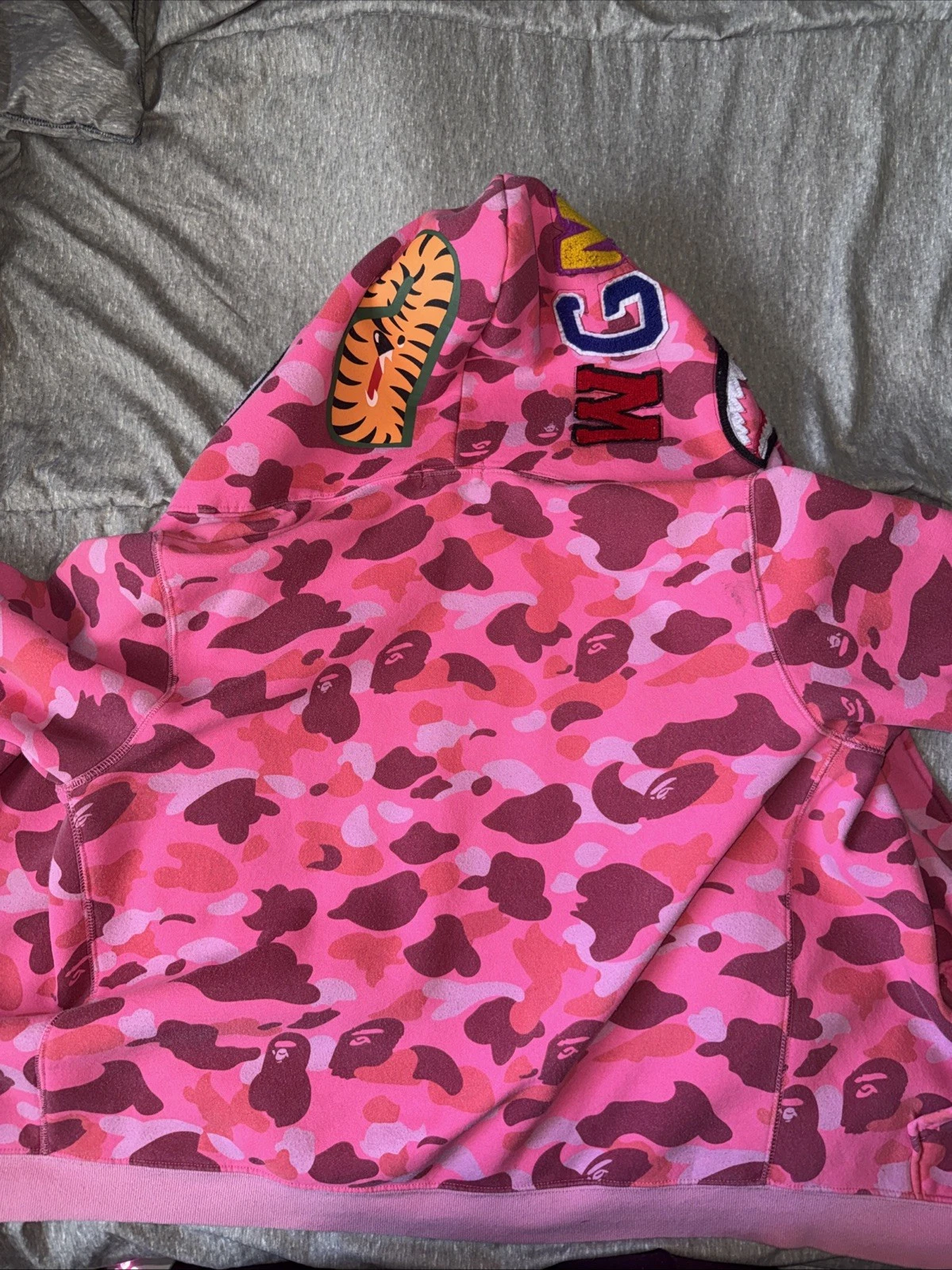 A BATHING APE (BAPE) Bape Felpa con Cappuccio Uomo Full Zip ABC Mimetica Modello Squalo Rosa Taglia Large