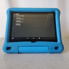 Amazon Fire HD 8 10th Generation 32GB Wi-Fi 8in bundle with case