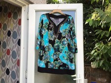 LOVELY DAVID EMANUEL LONG TOP SIZE 18