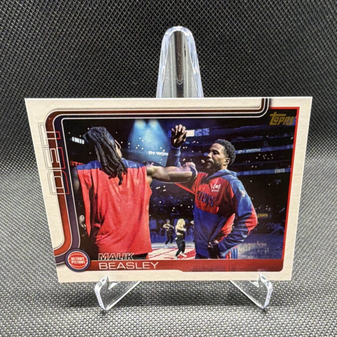Topps 2025-26 Flagship #43 Malik Beasley Detroit Pistons SSP Golden Mirror 