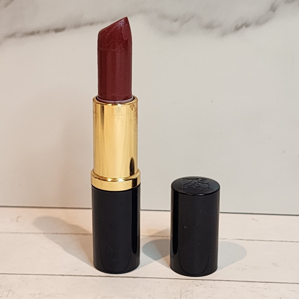口紅 sold out RARE Discontinued Estee Lauder Lipsticks NWOB**Choose from Various