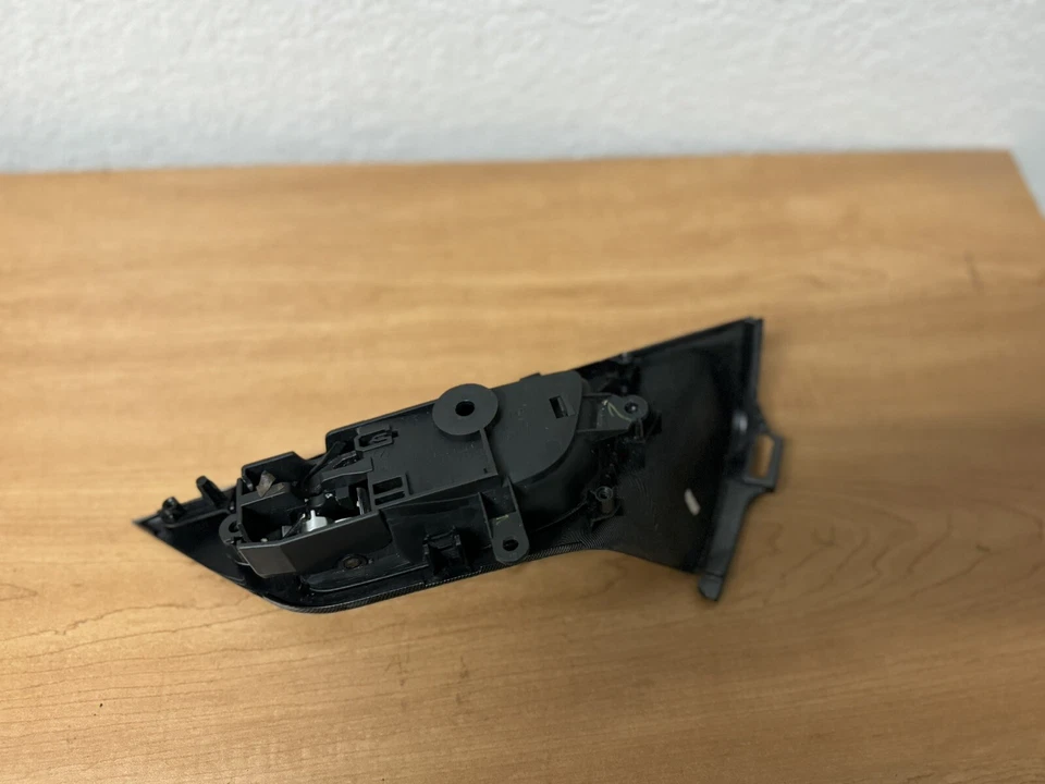 Manija interior puerta delantera derecha Nissan Pathfinder 80670-3TA0A 2018 2014-2020 Foto 4 de 4