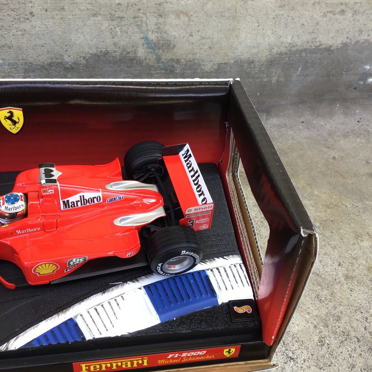 Hot Wheels Racing Michael Schumacher F1-2000 1:18 Scale Mint