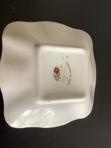 Plato cuadrado Royal Stafford England Roses to Remember - Imagen 4 de 4