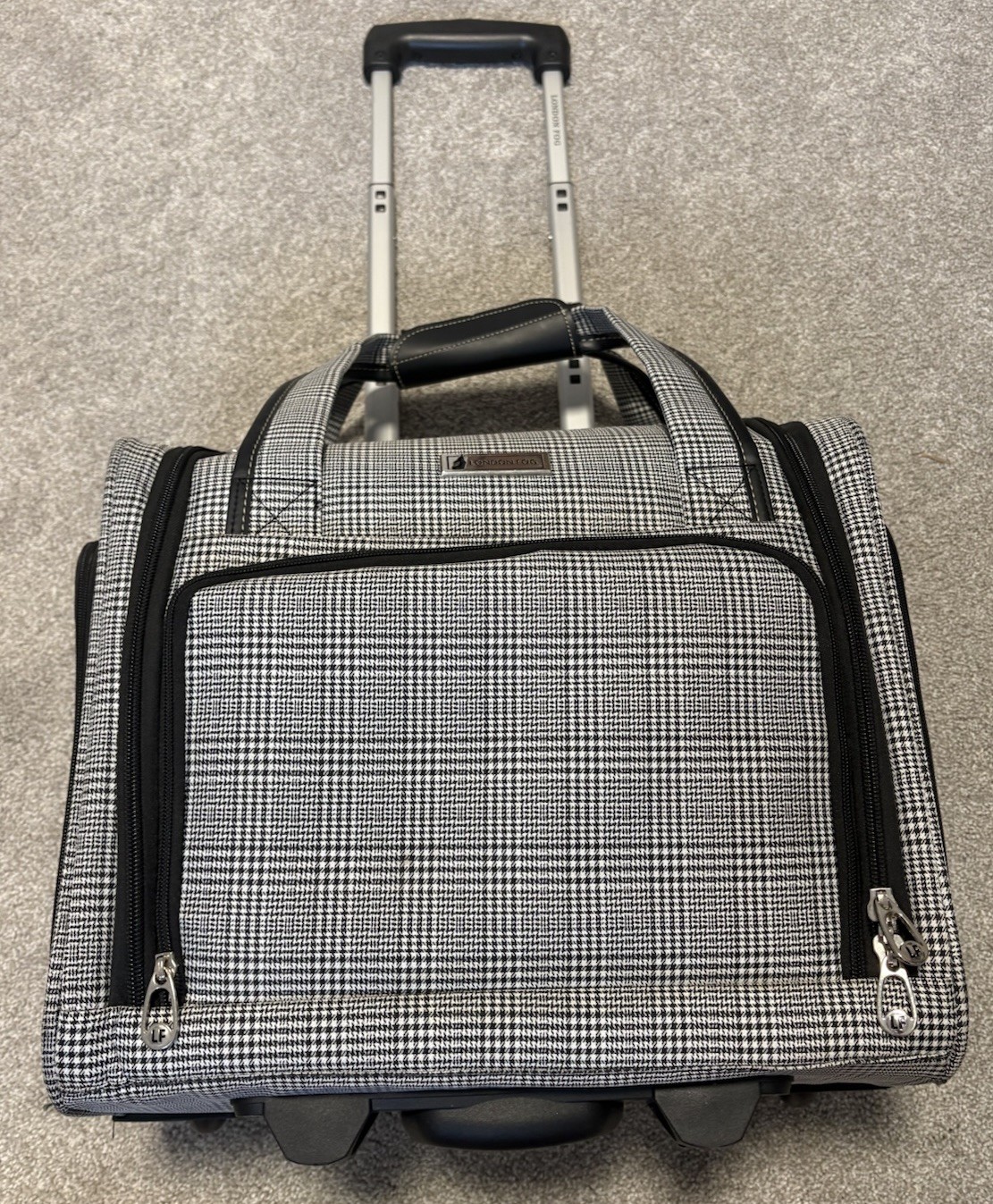 London Fog Under the Seat Carry On Sheffield Roller Bag 15IN Small Suitcase Read