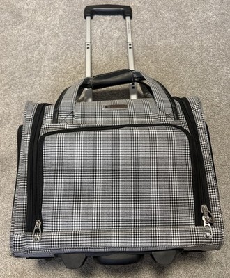 London Fog Under the Seat Carry On Sheffield Roller Bag 15IN Small Suitcase Read