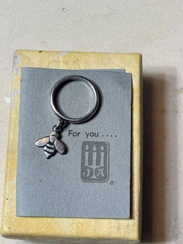 Vintage 1984 James Avery Sterling Silver Honeybee Charm Ring Rare Retired Design
