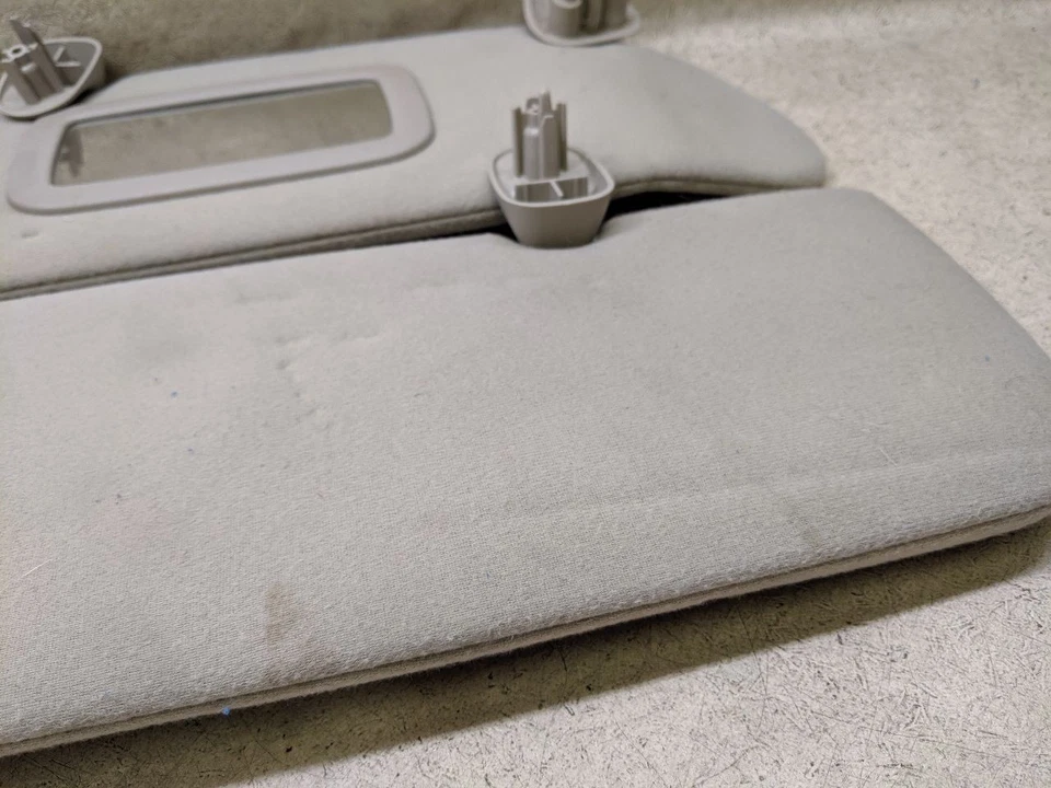 成对司机乘客遮阳板灰色适合 03-07 吉姆西 SIERRA 拾货卡车 z40 — 第 4/4 张图片