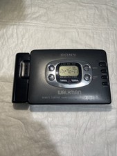 SONY WALKMAN RADIO CASSETTE PLAYER WM-FX613 Read Description