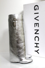 sz 8.5 / 39 Givenchy Silver Leather Pointed t...